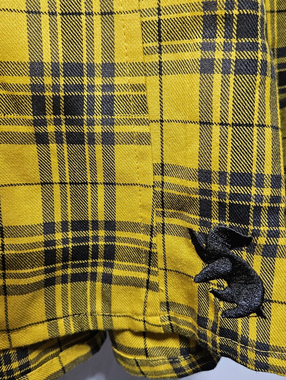 Harry Potter Hufflepuff Plaid Pleated Skirt NWT Yellow Black Button Front Size S - Picture 5 of 8